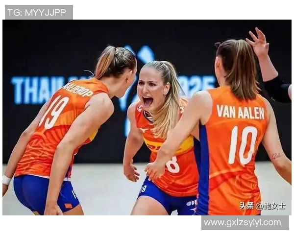 2016年美国女排激战塞尔维亚巅峰对决展现竞技魅力与团队精神 2016年美国女排激战塞尔维亚巅峰对决展现竞技魅力与团队精神